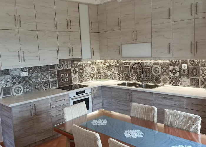 Santa Mavra アパート